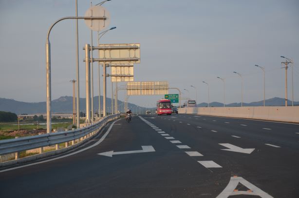 Đường đi cao tốc Hải Phòng - Quảng Ninh Tất cả những gì bạn cần biết 2 Đường đi cao tốc Hải Phòng - Quảng Ninh Tất cả những gì bạn cần biết